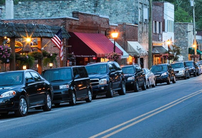 Street view of Blowing Rock, North Carolina